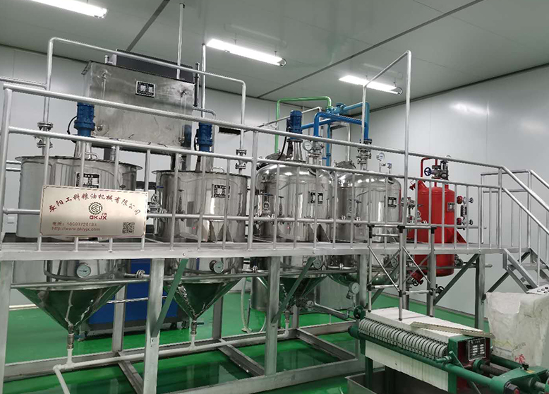 油壶怎么清洗，核桃油加工设备安阳工科粮油来分享！